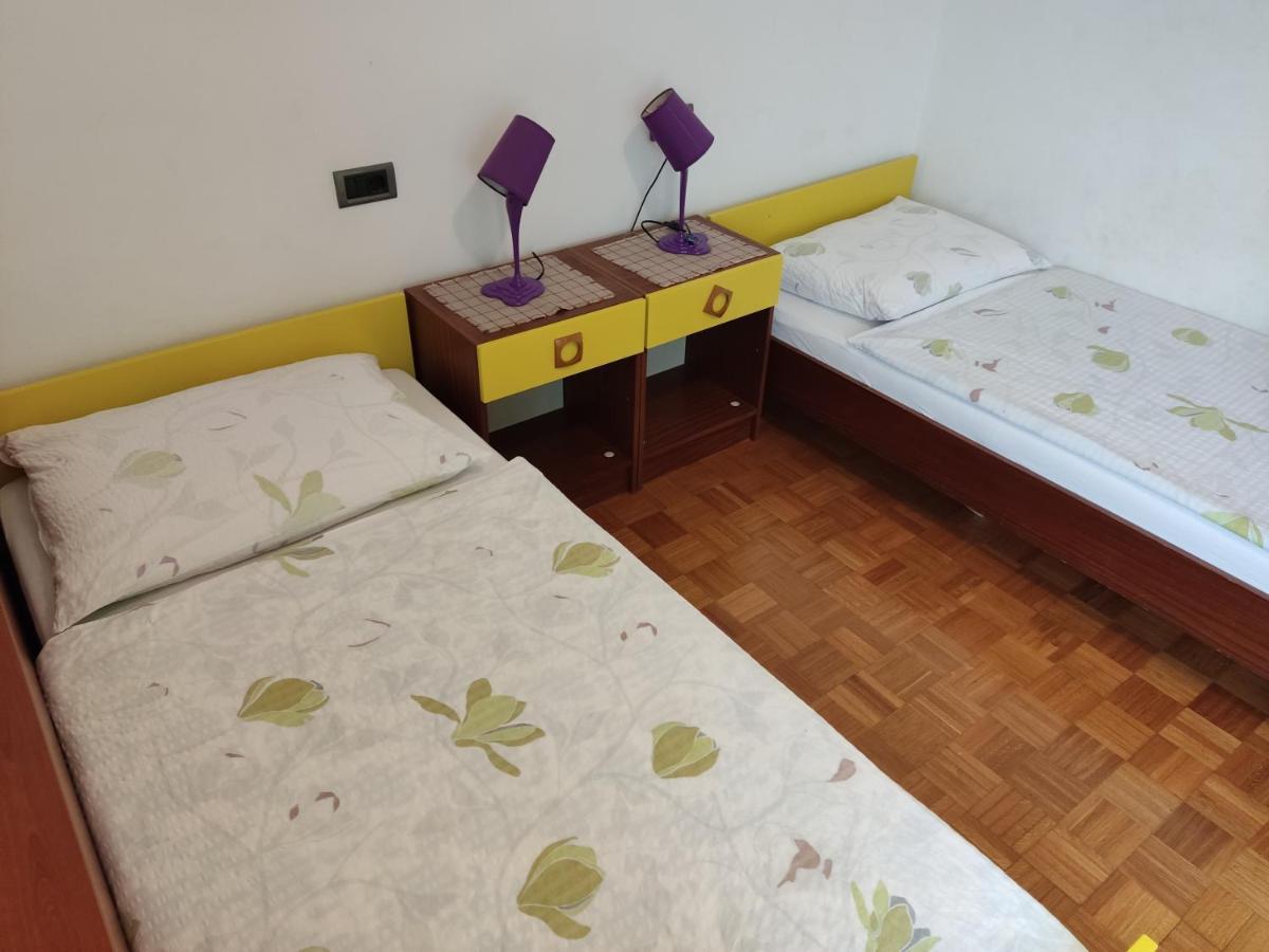 Apartments Samec Izola Exterior foto